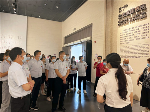 IMG_1649.jpg IMG_1649.jpg