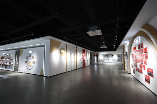 0X9A8143.jpg 0X9A8143.jpg